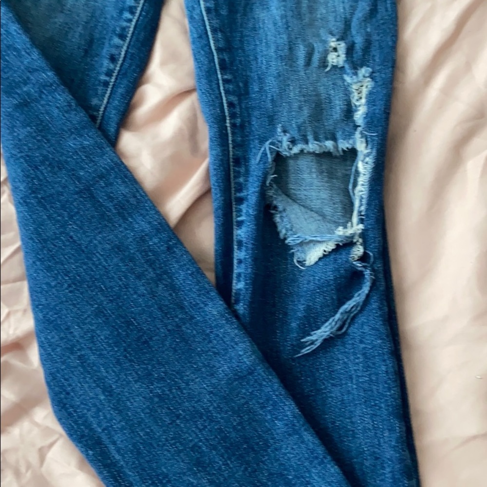 Knee Ripped Jeans - Picture 3 of 3